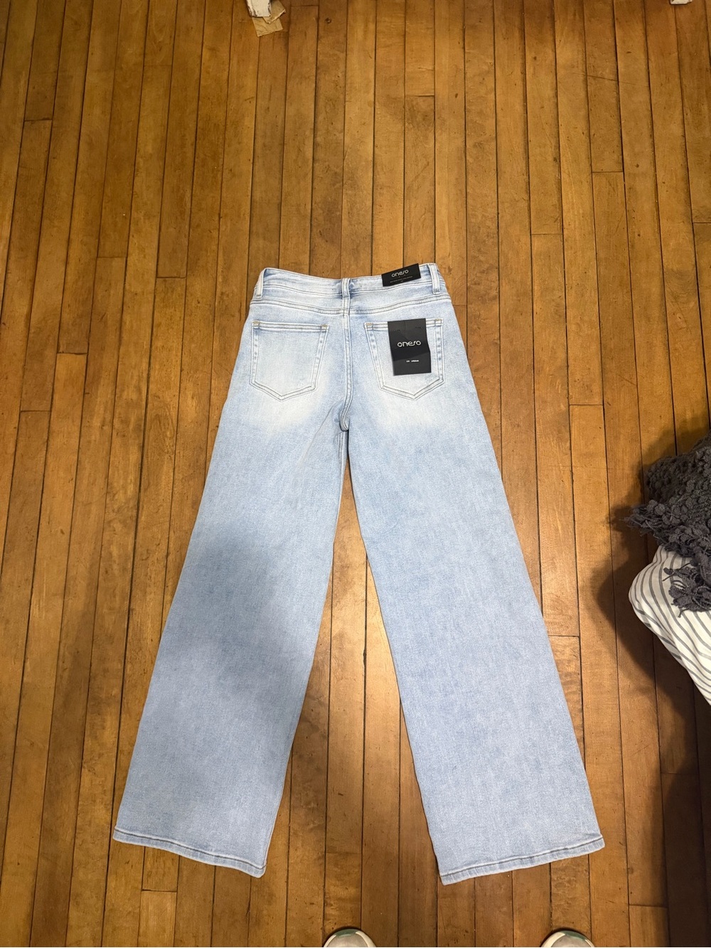 wide leg jeans